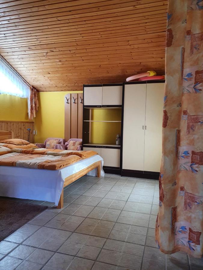 Anna Apartman Heviz Exterior photo